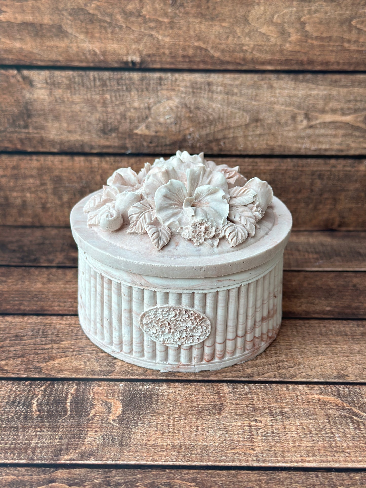 Trinket Dish with Flowered lid