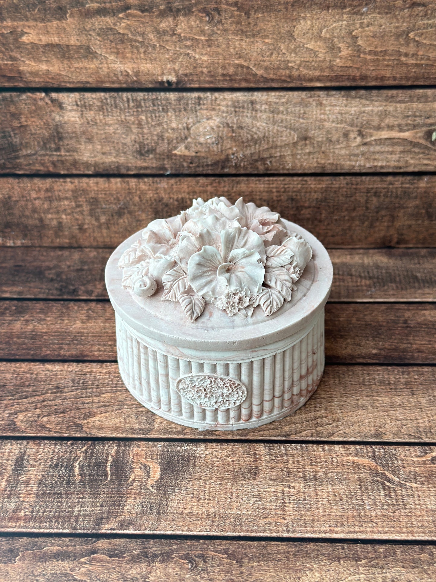 Trinket Dish with Flowered lid