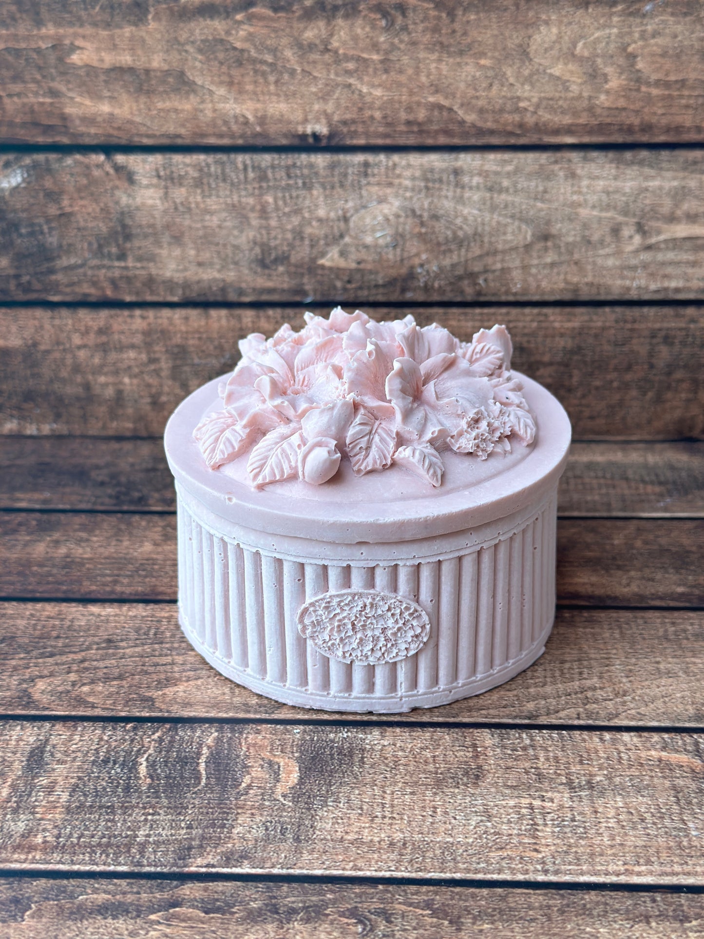 Trinket Dish with Flowered lid